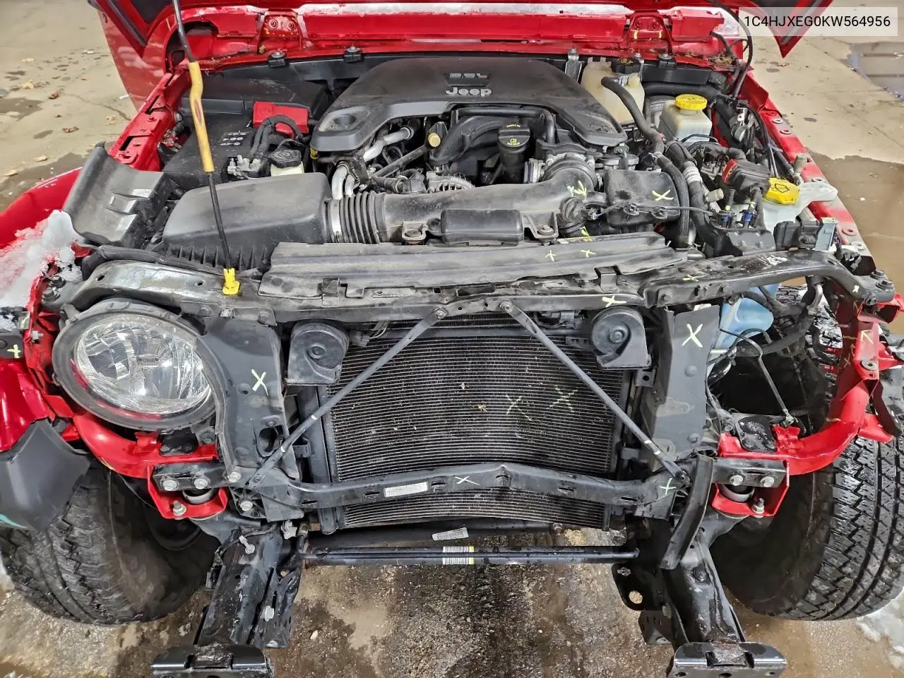 1C4HJXEG0KW564956 2019 Jeep Wrangler Unlimited Sahara