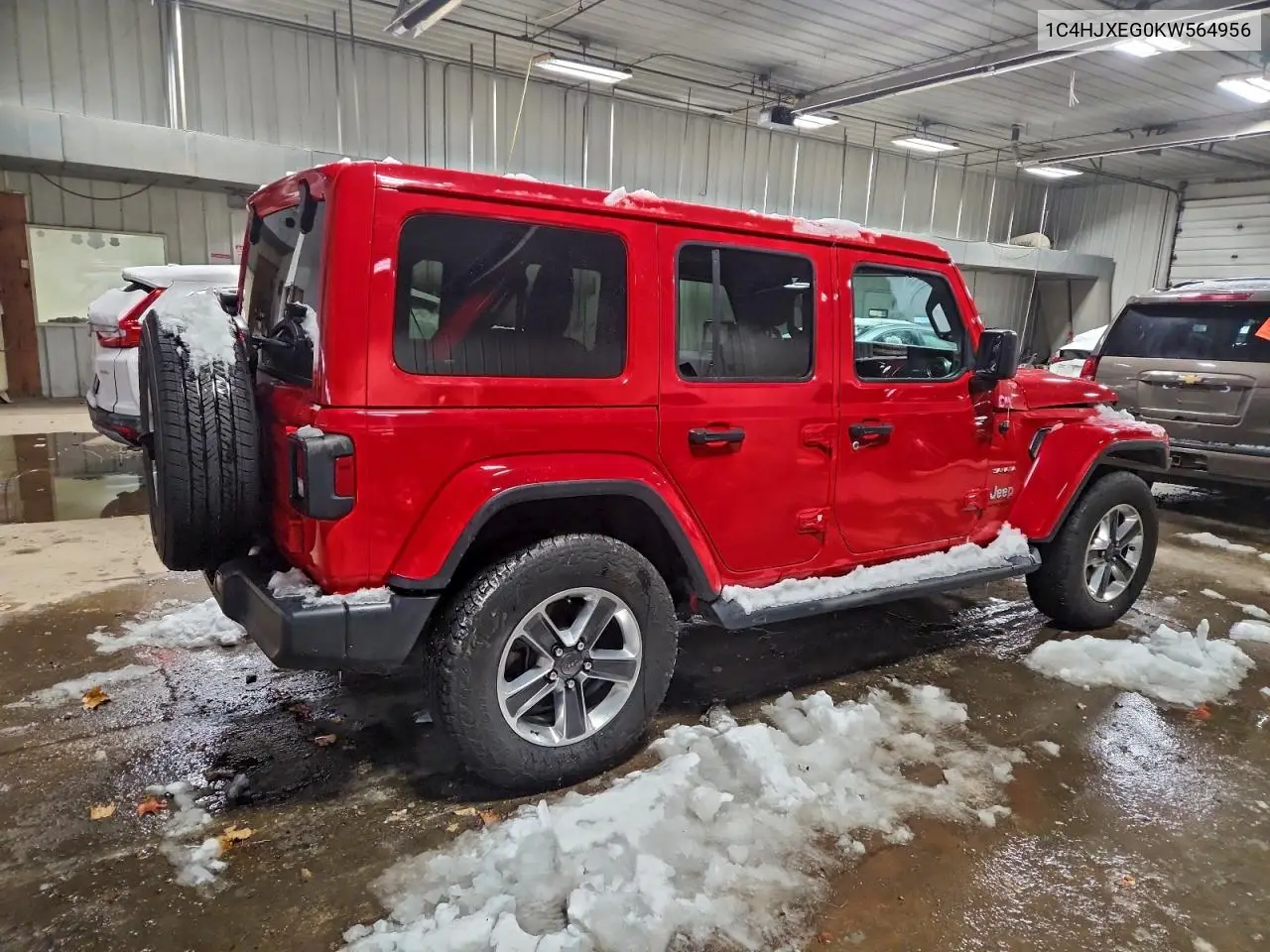 1C4HJXEG0KW564956 2019 Jeep Wrangler Unlimited Sahara