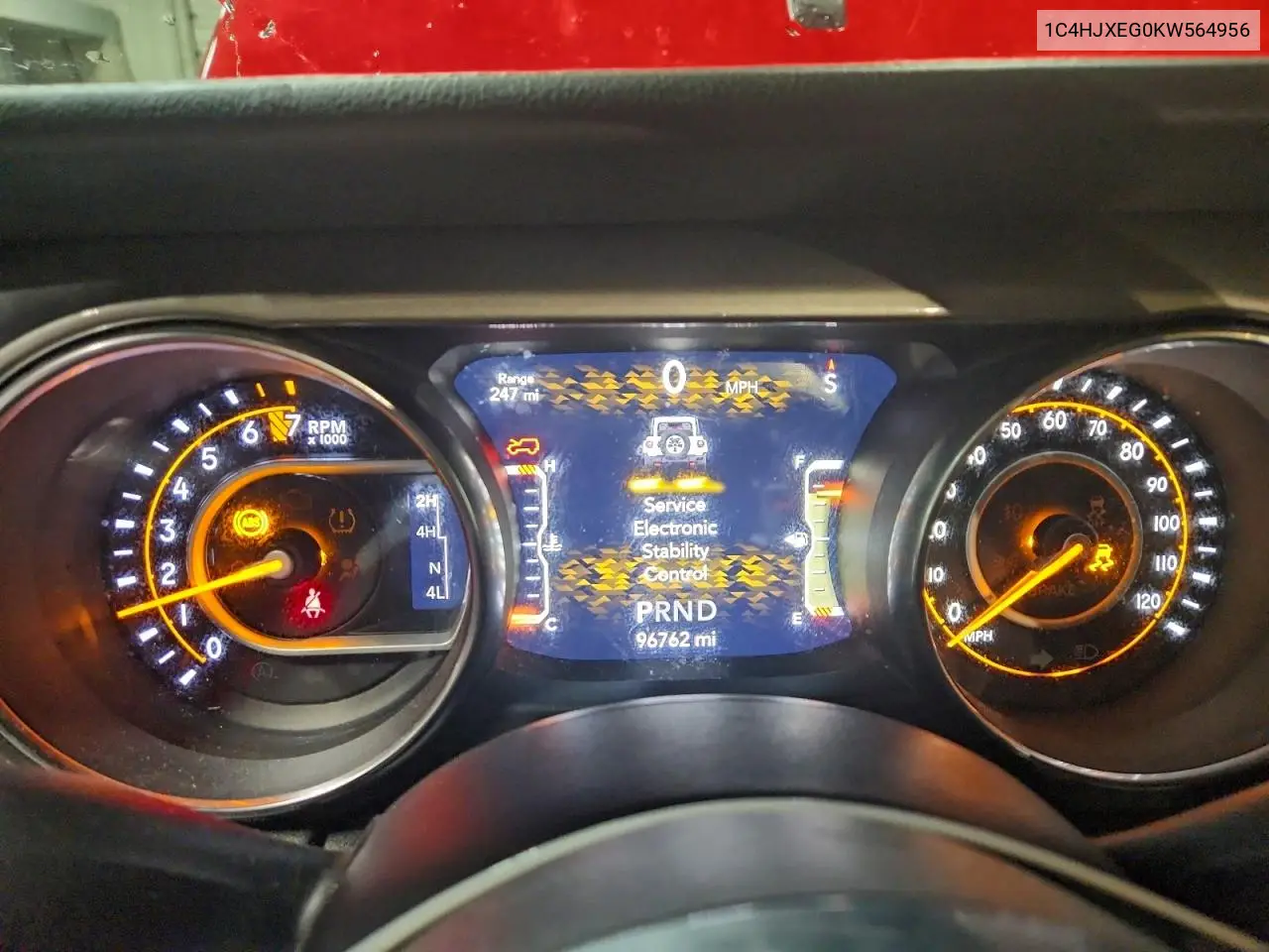 1C4HJXEG0KW564956 2019 Jeep Wrangler Unlimited Sahara