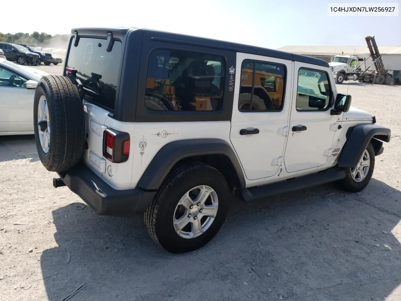 2020 Jeep Wrangler Unlimited Sport VIN: 1C4HJXDN7LW256927 Lot: 69121814