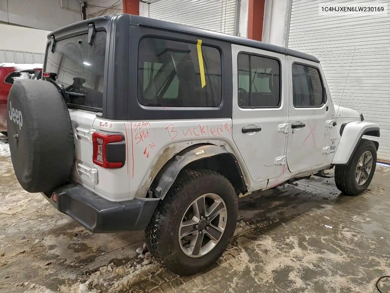 1C4HJXEN6LW230169 2020 Jeep Wrangler Unlimited Sahara