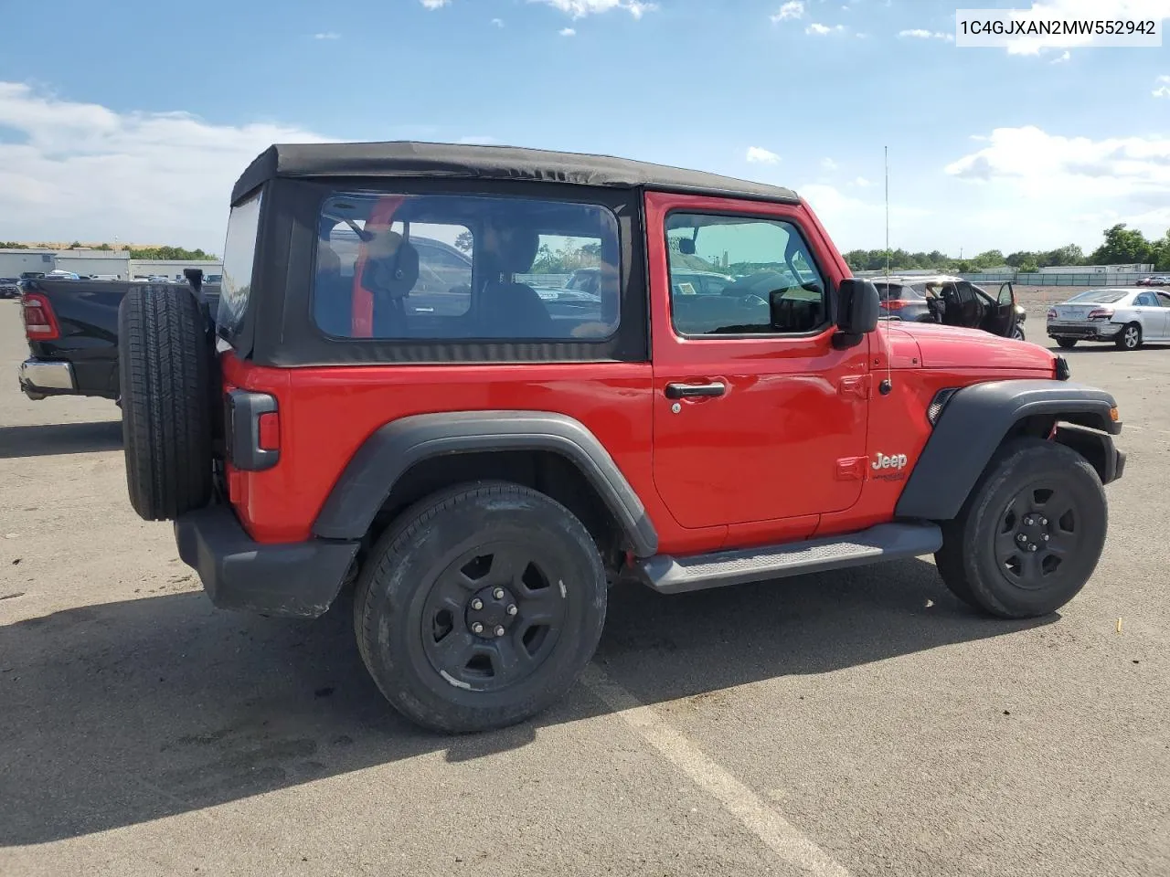 1C4GJXAN2MW552942 2021 Jeep Wrangler Sport