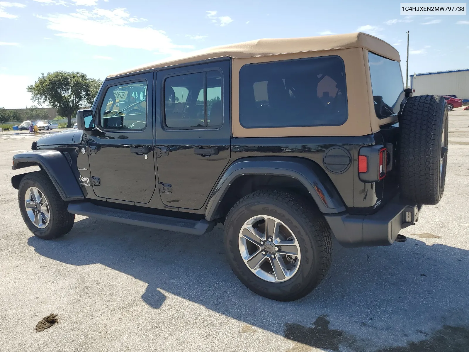 2021 Jeep Wrangler Unlimited Sahara VIN: 1C4HJXEN2MW797738 Lot: 67919234