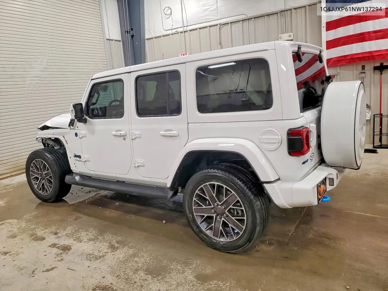 1C4JJXP61NW137294 2022 Jeep Wrangler Unlimited Sahara 4Xe