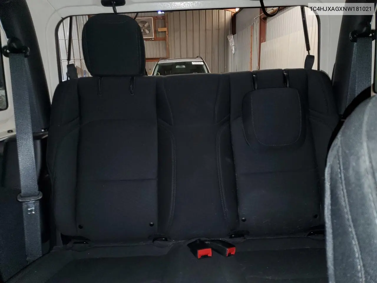 1C4HJXAGXNW181021 2022 Jeep Wrangler Sport