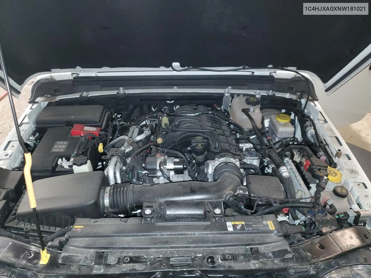 1C4HJXAGXNW181021 2022 Jeep Wrangler Sport