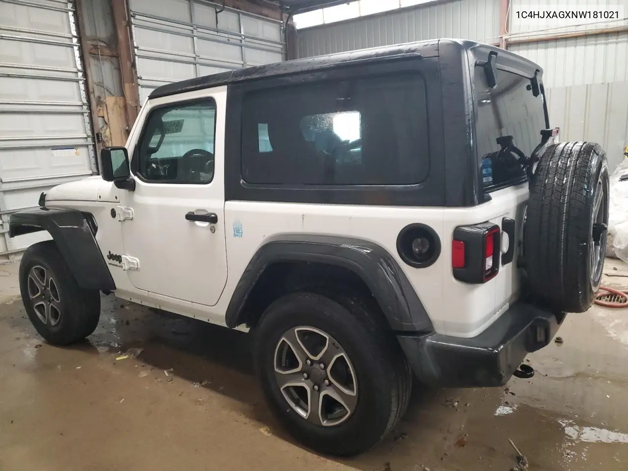 1C4HJXAGXNW181021 2022 Jeep Wrangler Sport