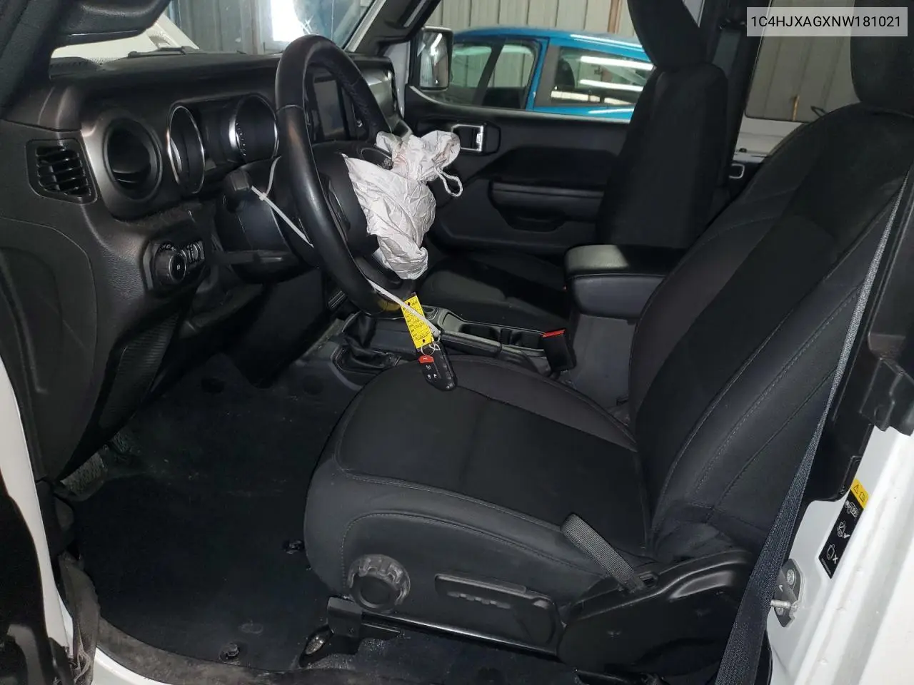 1C4HJXAGXNW181021 2022 Jeep Wrangler Sport