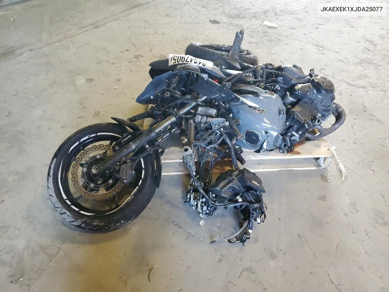 JKAEXEK1XJDA25077 2018 Kawasaki Ex650 F