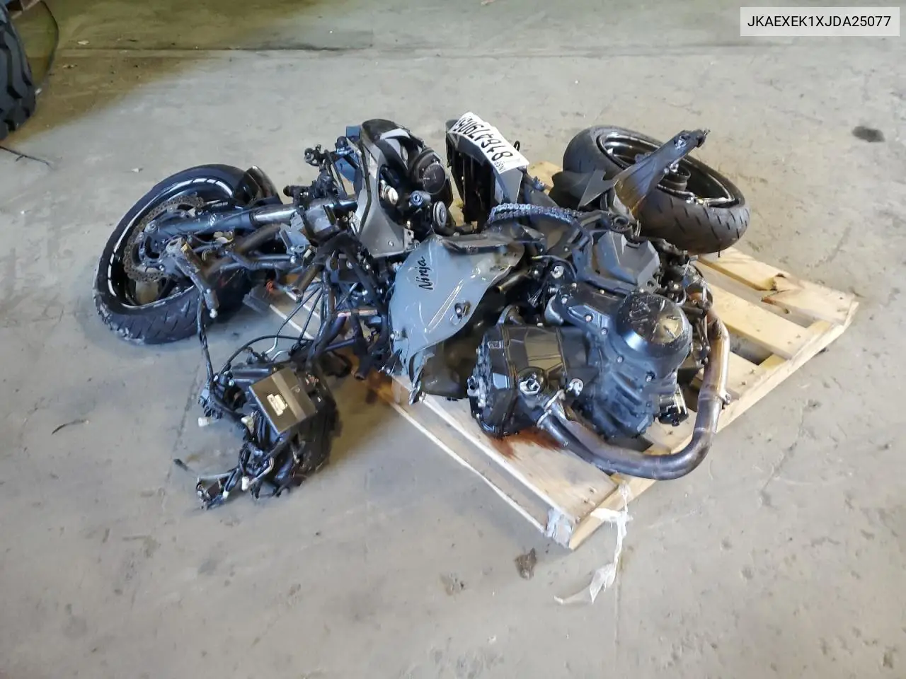 JKAEXEK1XJDA25077 2018 Kawasaki Ex650 F