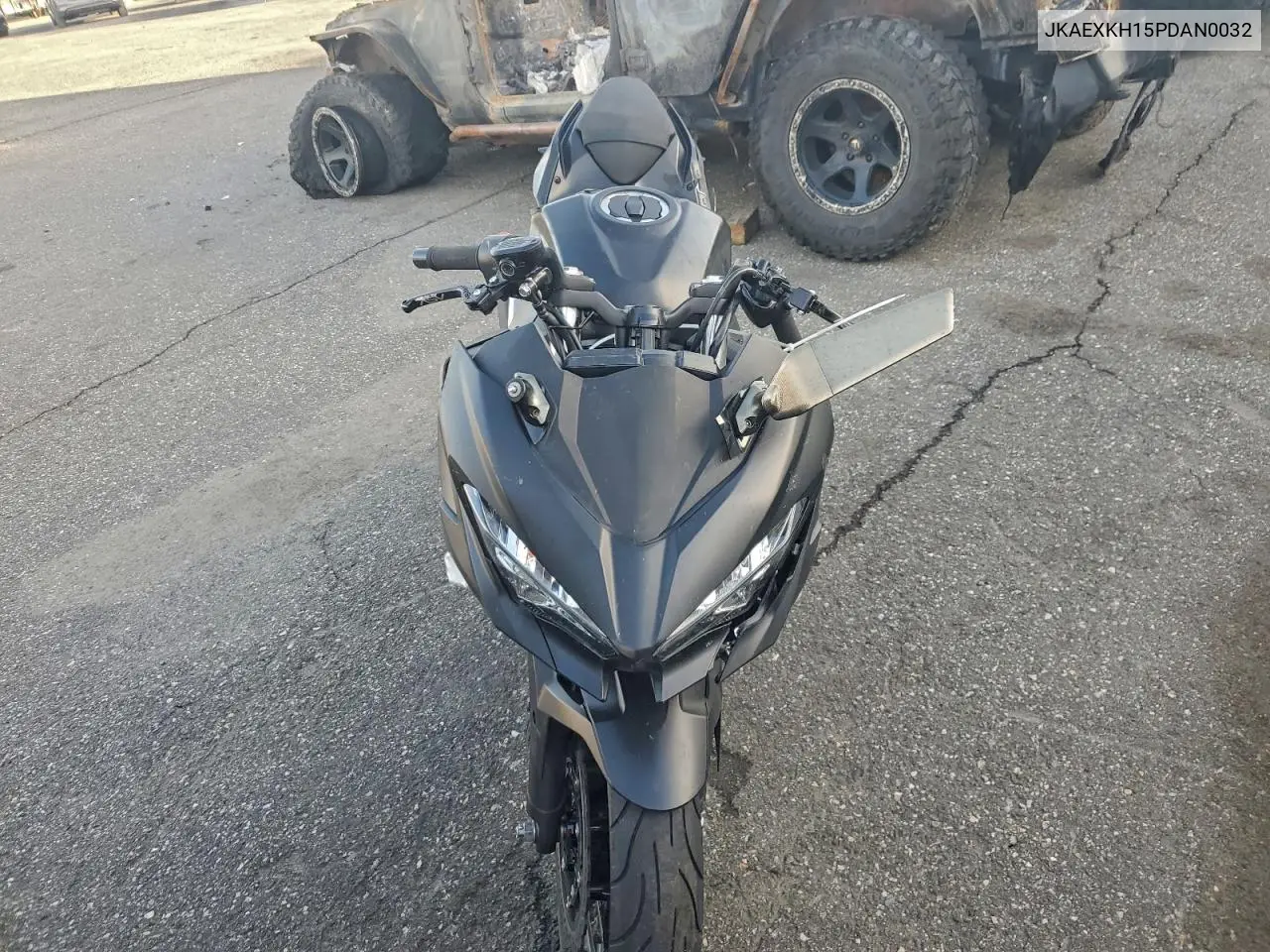 JKAEXKH15PDAN0032 2023 Kawasaki Ex400