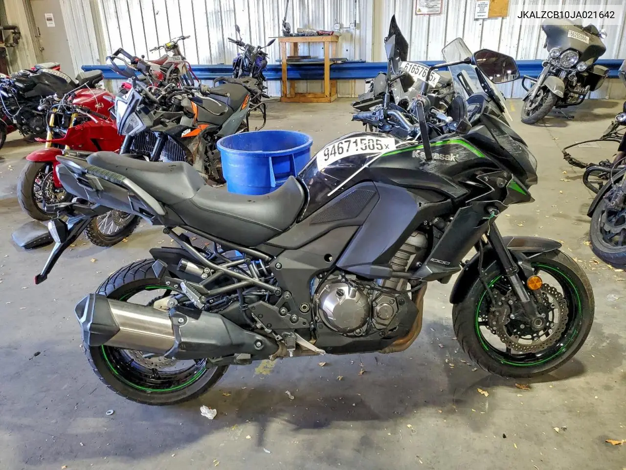 JKALZCB10JA021642 2018 Kawasaki Lz1000 B