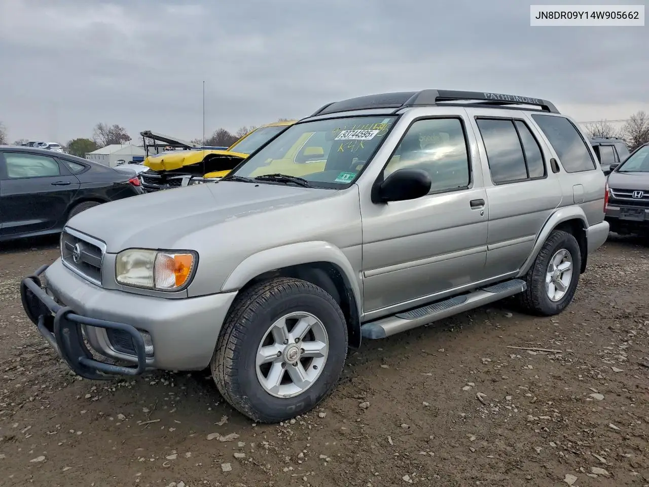 JN8DR09Y14W905662 2004 Nissan Pathfinder Le