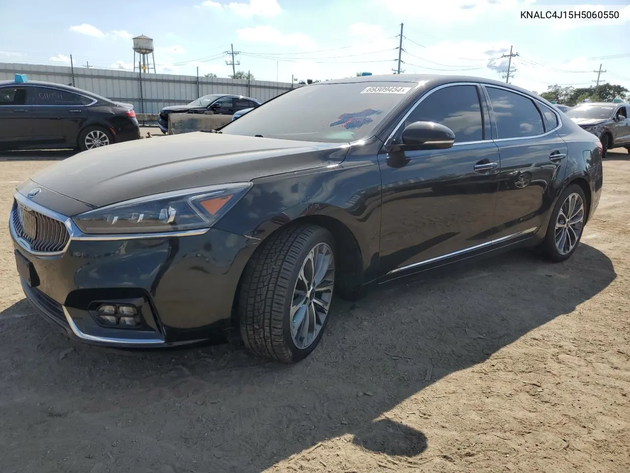 KNALC4J15H5060550 2017 Kia Cadenza Premium