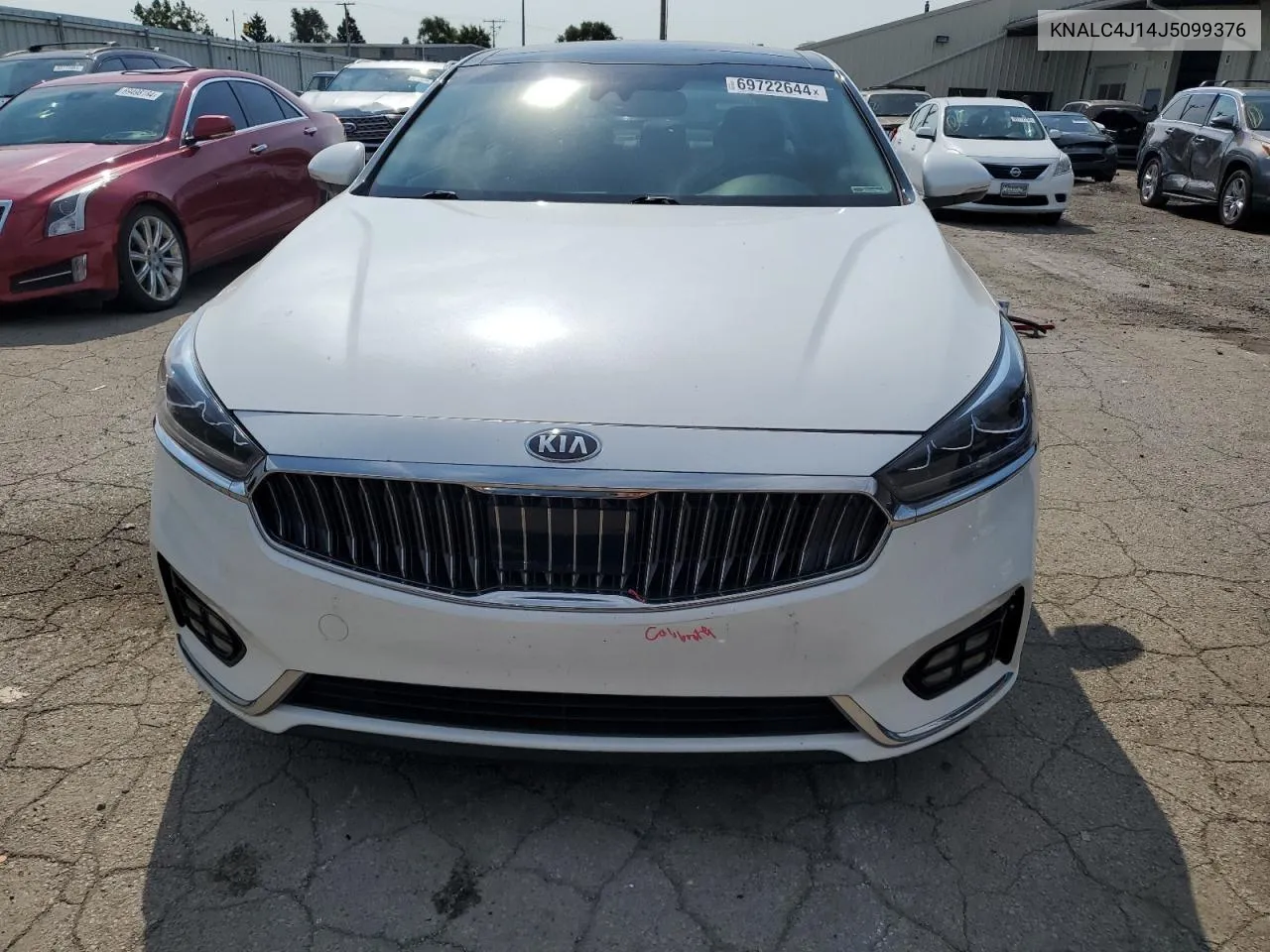 KNALC4J14J5099376 2018 Kia Cadenza Luxury