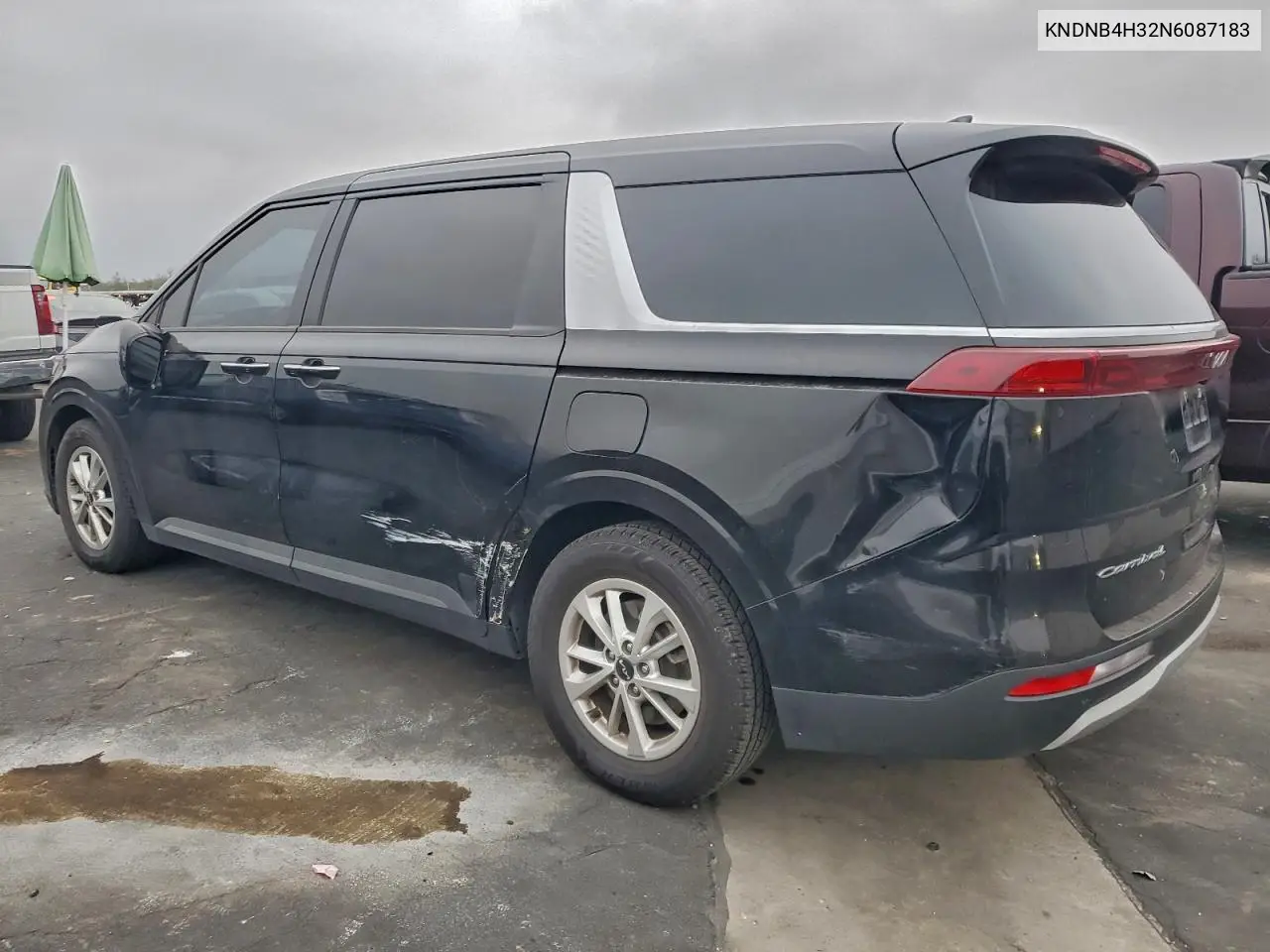 KNDNB4H32N6087183 2022 Kia Carnival Lx