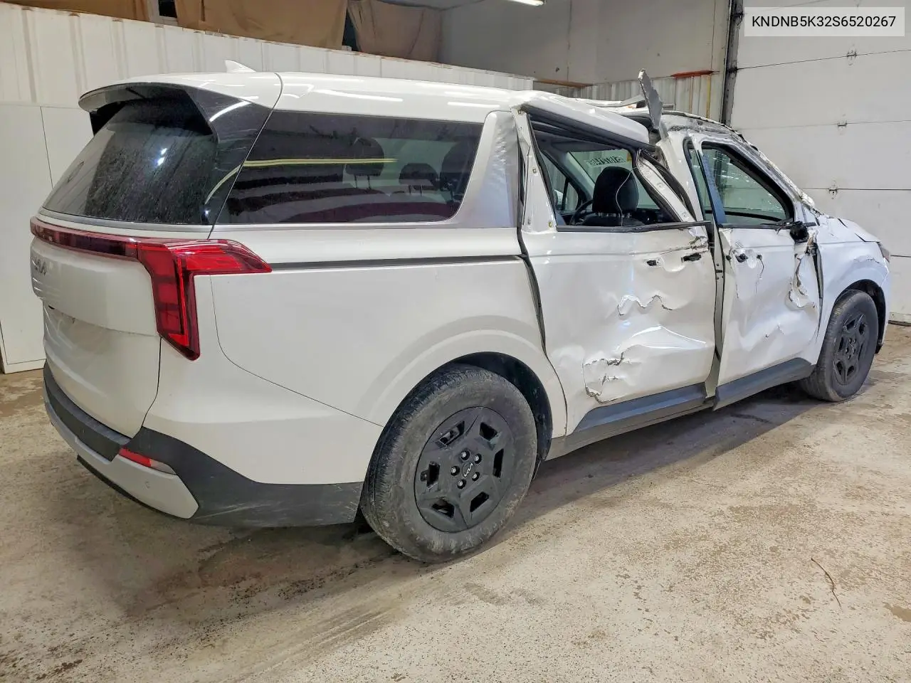2025 Kia Carnival Lxs VIN: KNDNB5K32S6520267 Lot: 51872146
