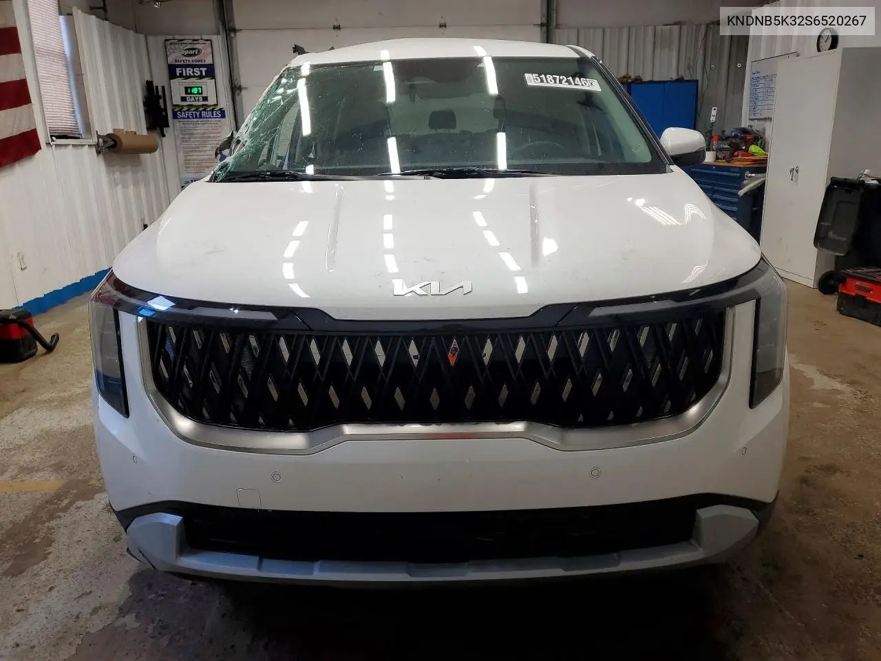 2025 Kia Carnival Lxs VIN: KNDNB5K32S6520267 Lot: 51872146