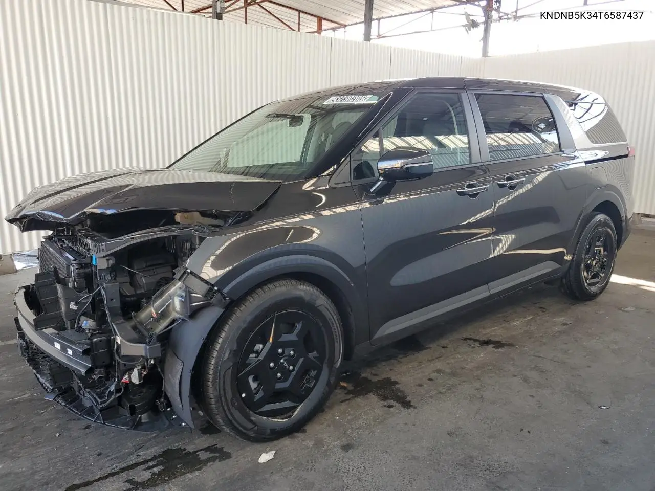 KNDNB5K34T6587437 2026 Kia Carnival Lx