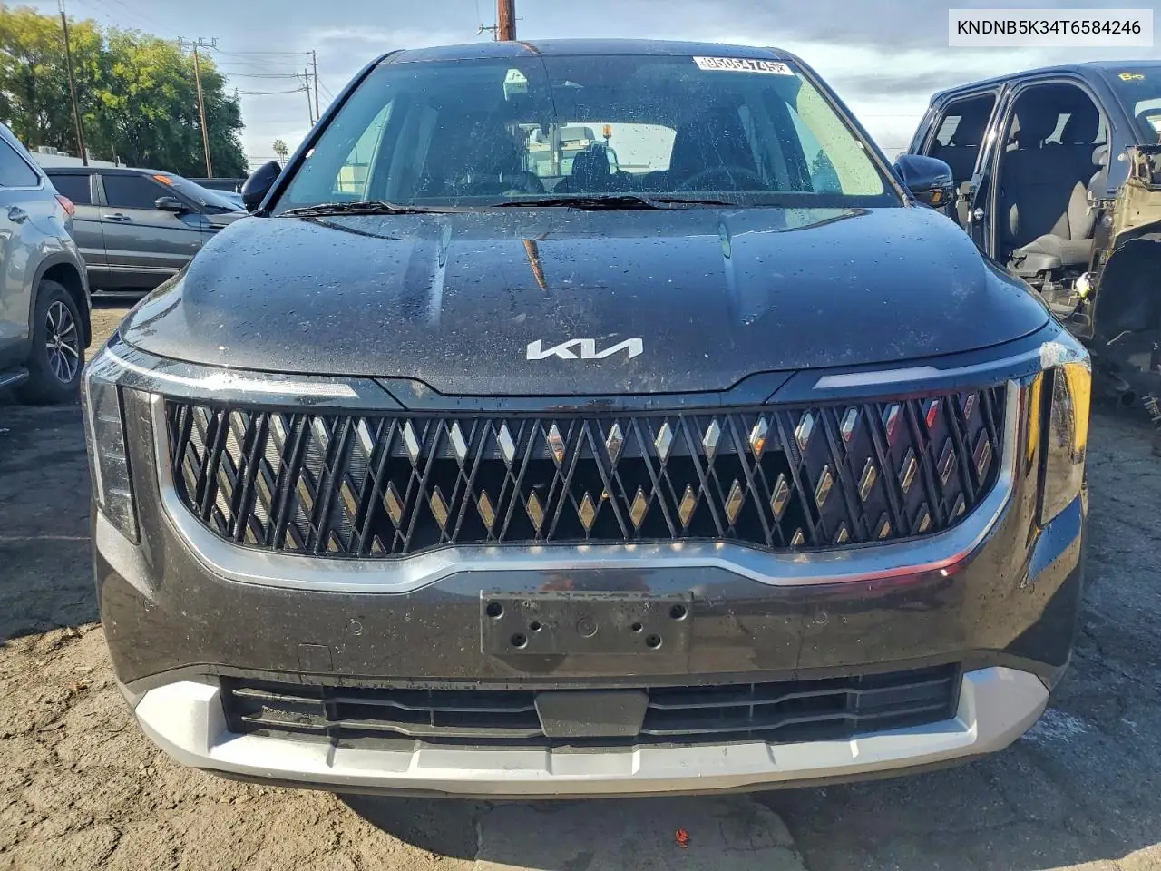 KNDNB5K34T6584246 2026 Kia Carnival Lx
