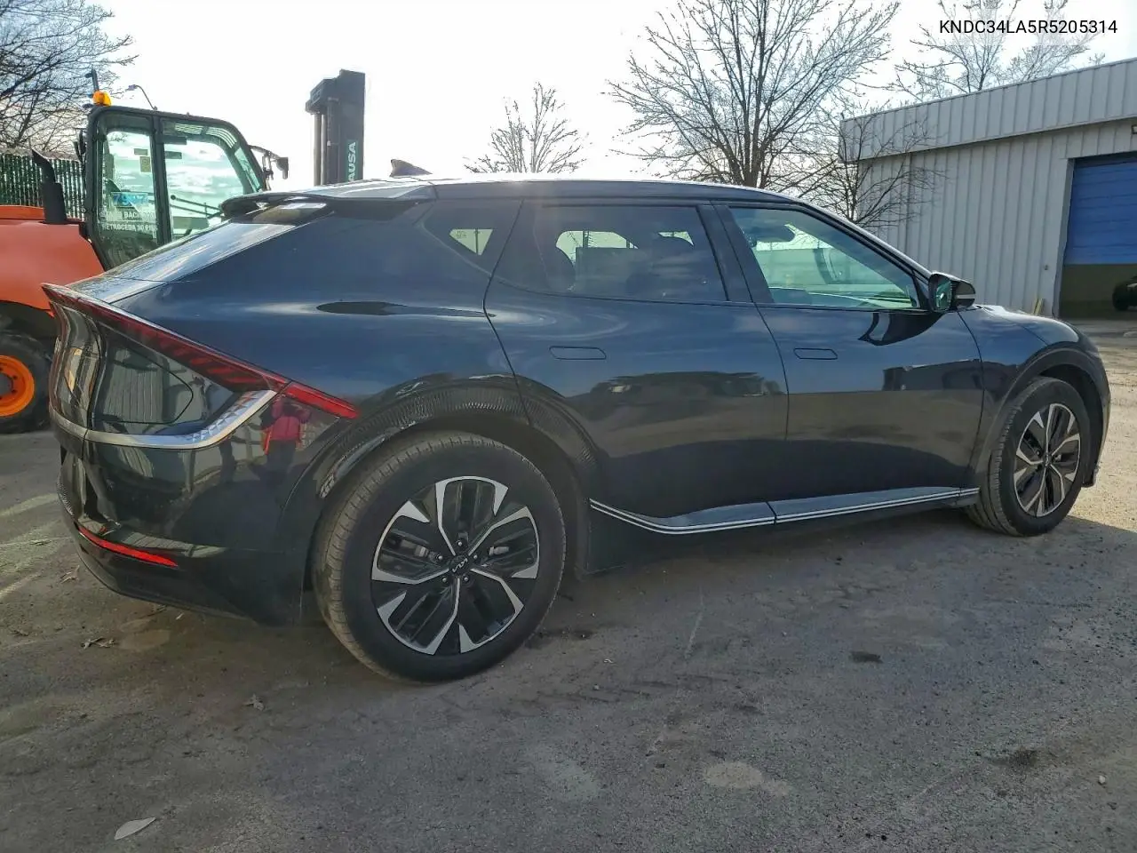 KNDC34LA5R5205314 2024 Kia Ev6 Light