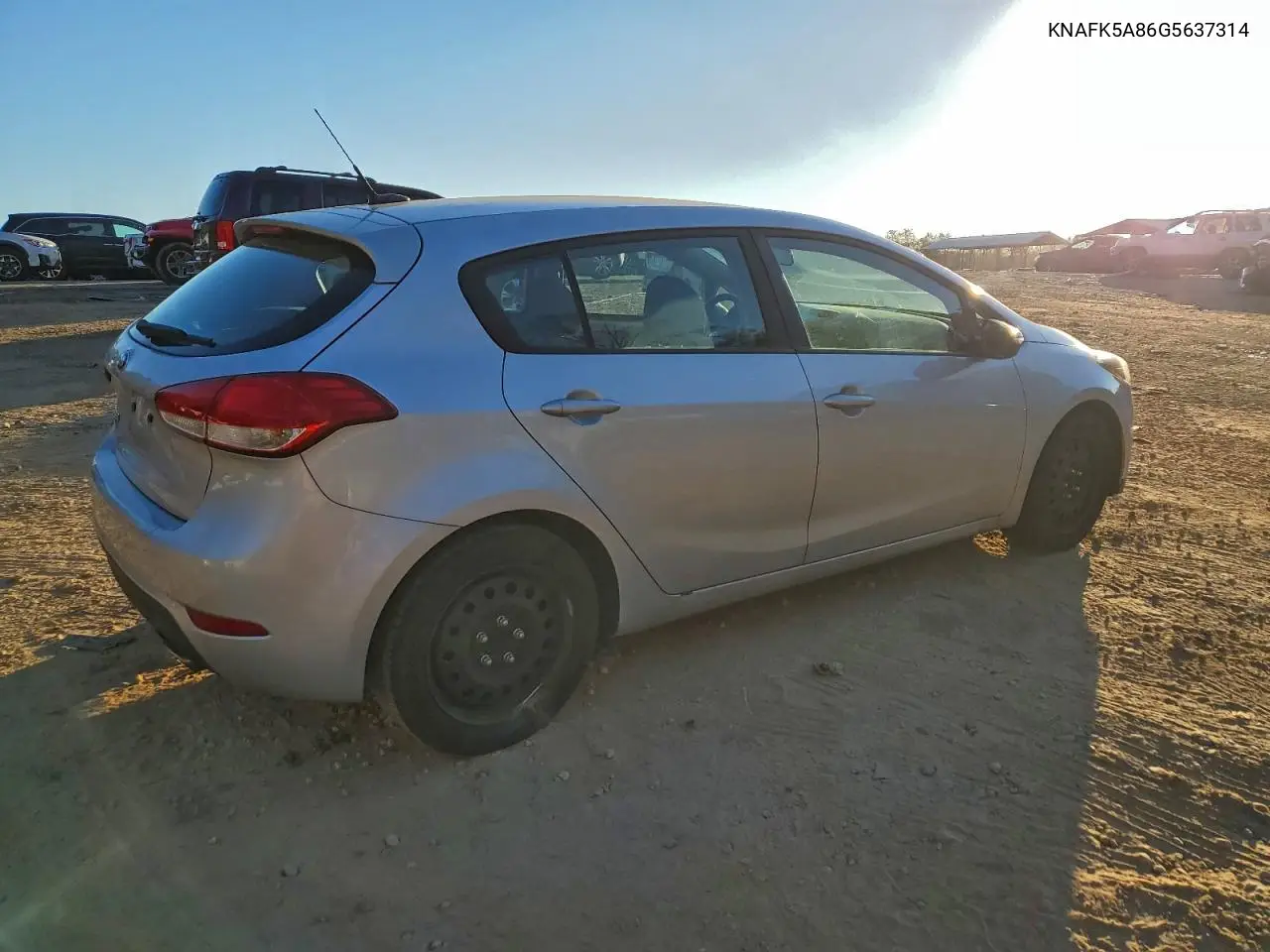 KNAFK5A86G5637314 2016 Kia Forte Lx