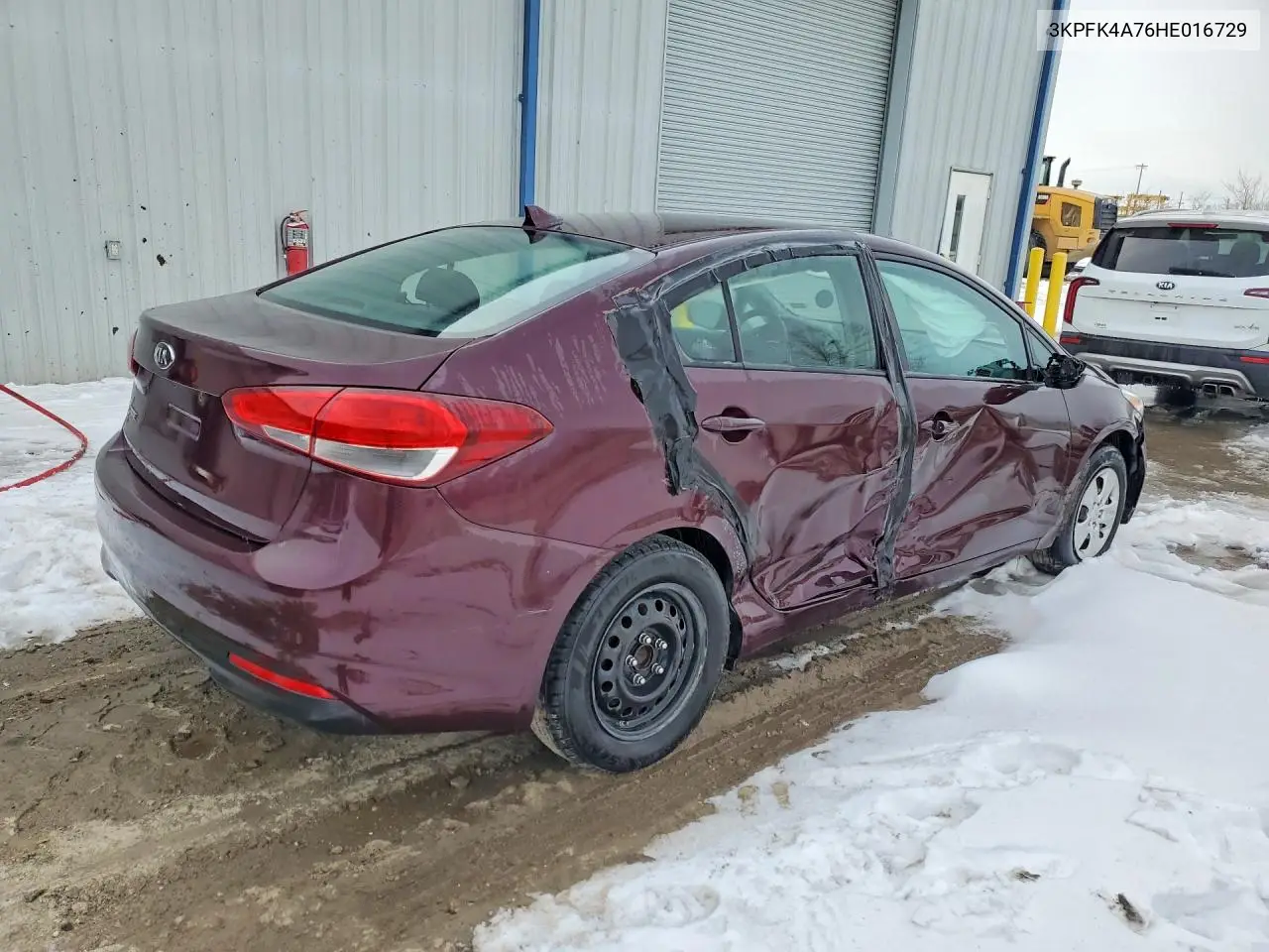 3KPFK4A76HE016729 2017 Kia Forte Lx