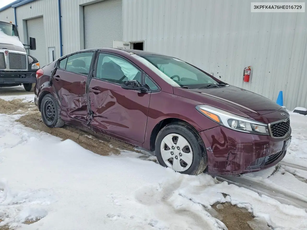 3KPFK4A76HE016729 2017 Kia Forte Lx
