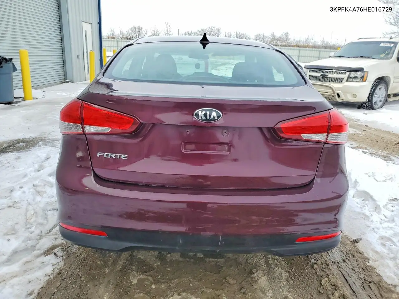 3KPFK4A76HE016729 2017 Kia Forte Lx