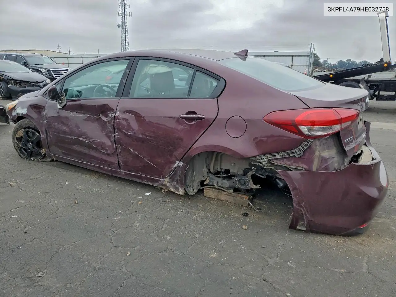 3KPFL4A79HE032758 2017 Kia Forte Lx