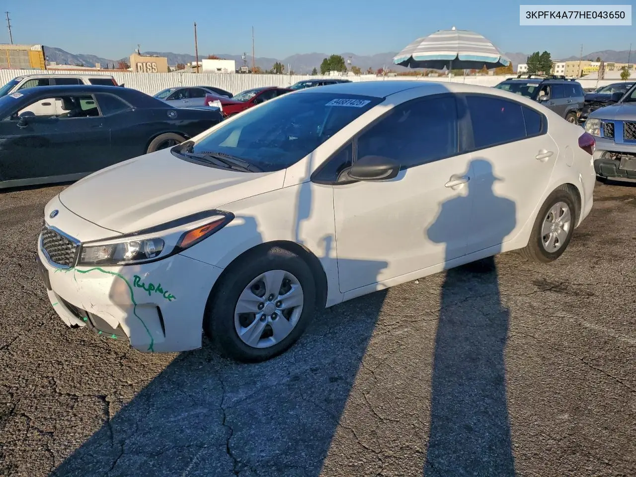 3KPFK4A77HE043650 2017 Kia Forte Lx