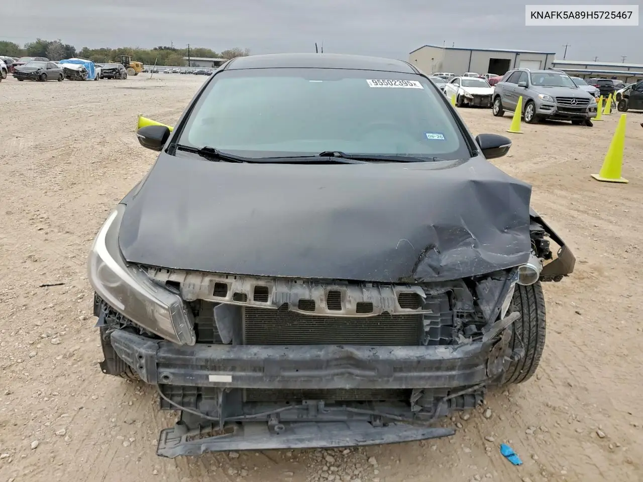 KNAFK5A89H5725467 2017 Kia Forte Lx