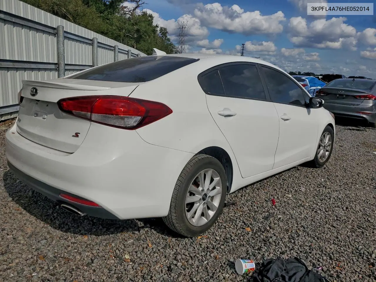 3KPFL4A76HE052014 2017 Kia Forte S