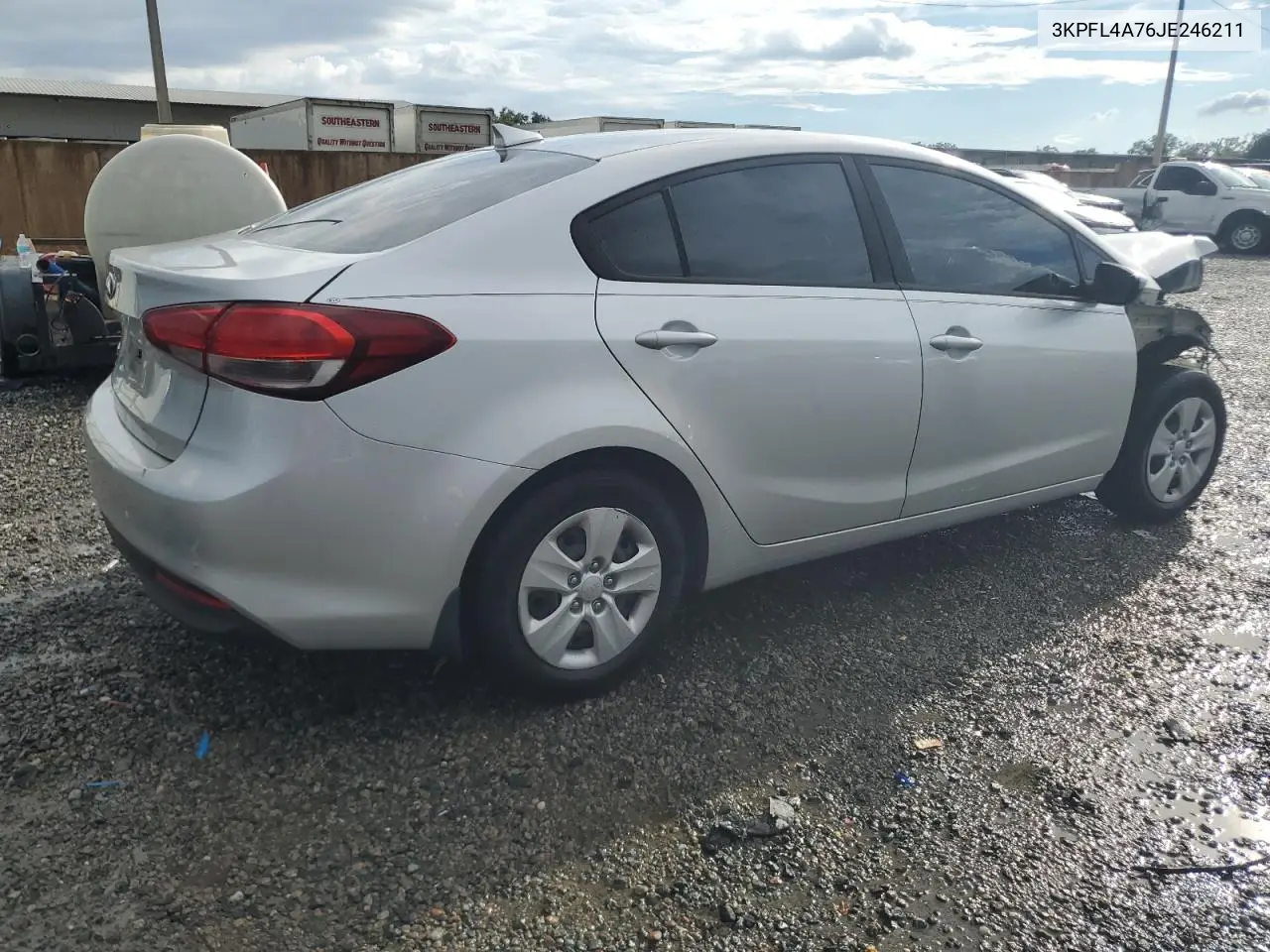 3KPFL4A76JE246211 2018 Kia Forte Lx