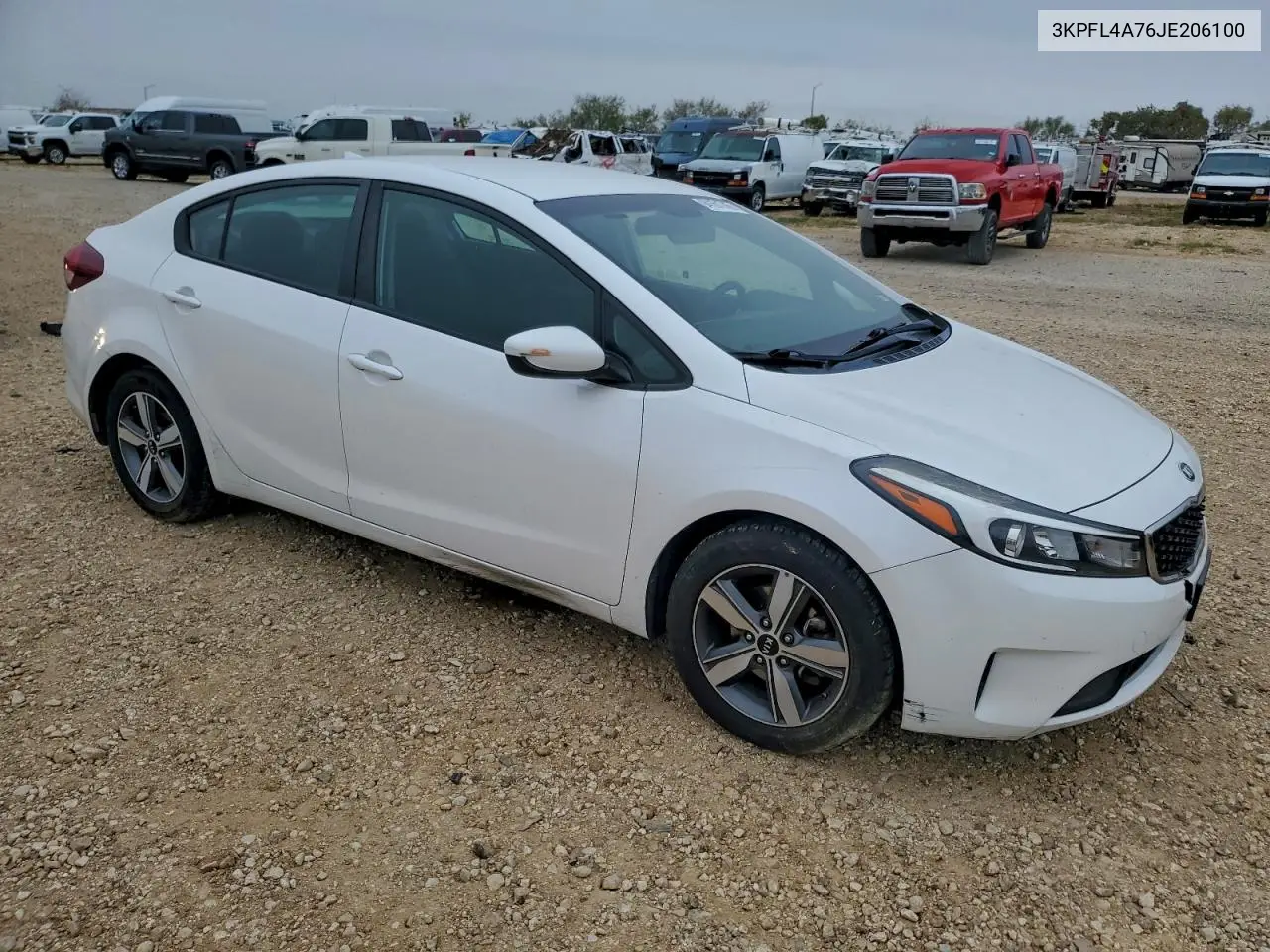 3KPFL4A76JE206100 2018 Kia Forte Lx