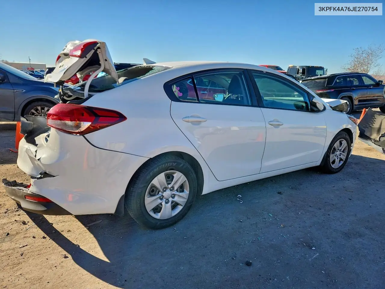 3KPFK4A76JE270754 2018 Kia Forte Lx
