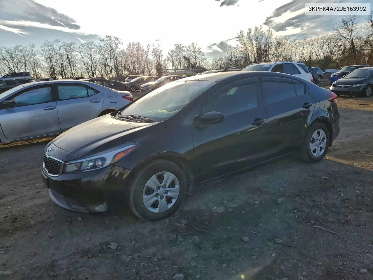 3KPFK4A72JE163992 2018 Kia Forte Lx