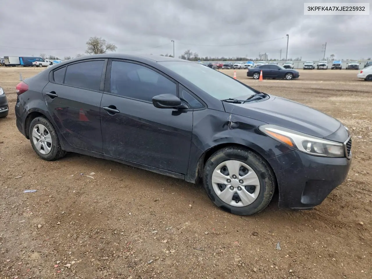 3KPFK4A7XJE225932 2018 Kia Forte Lx