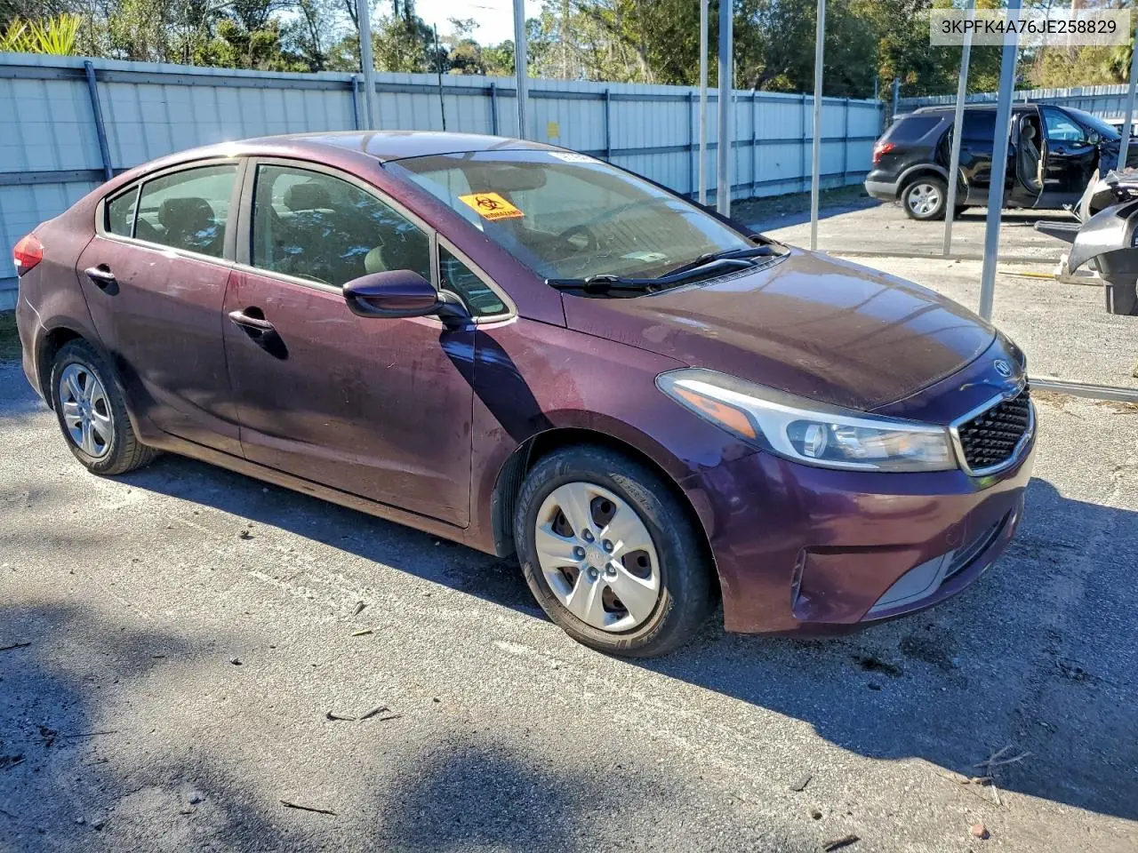 3KPFK4A76JE258829 2018 Kia Forte Lx