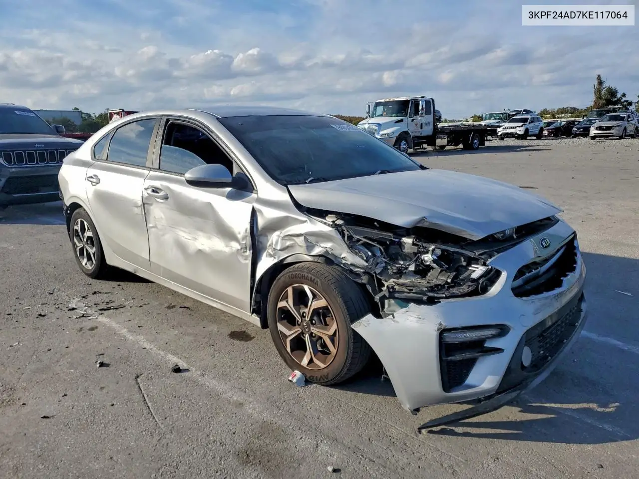 3KPF24AD7KE117064 2019 Kia Forte Fe