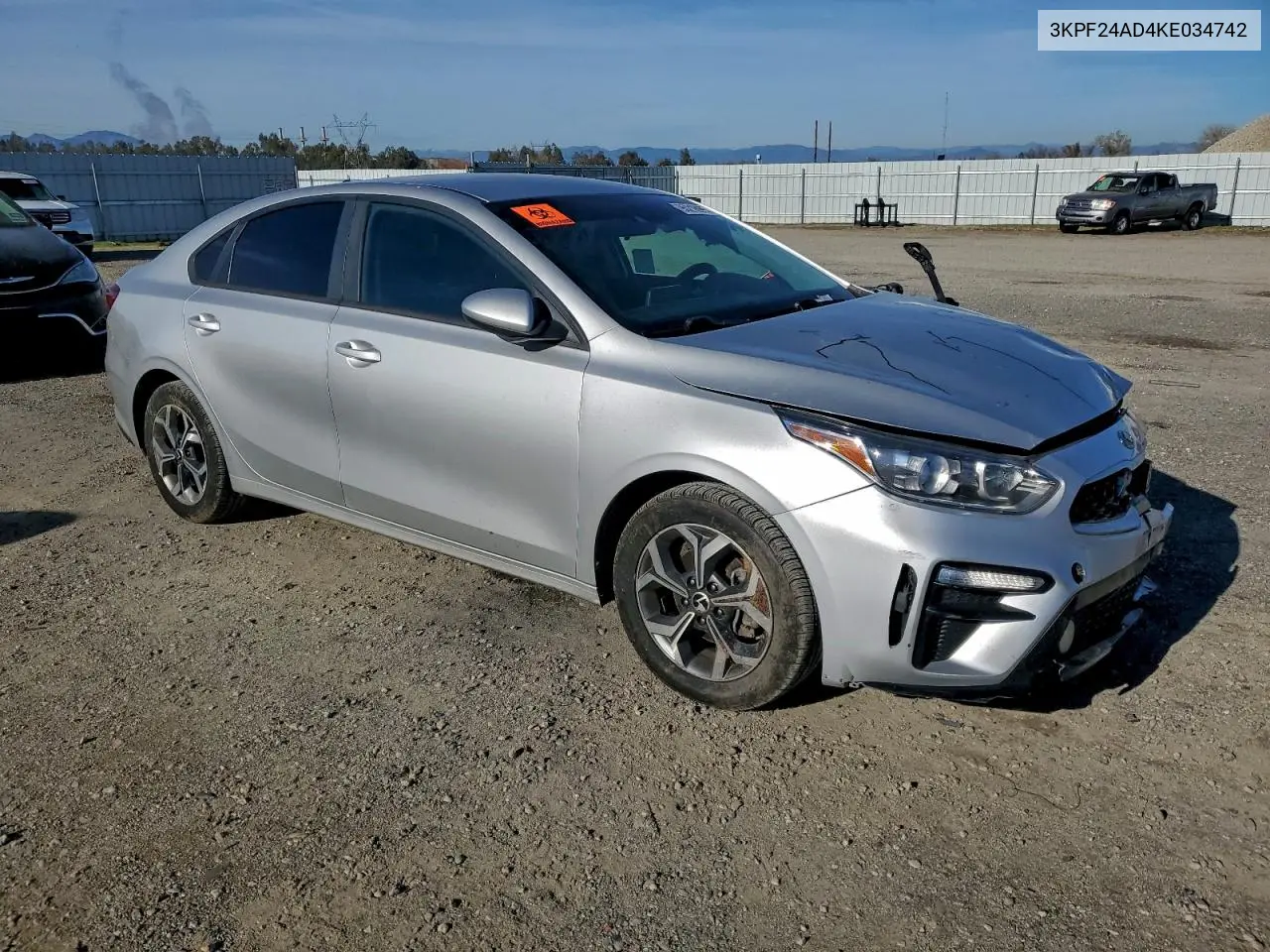 3KPF24AD4KE034742 2019 Kia Forte Fe