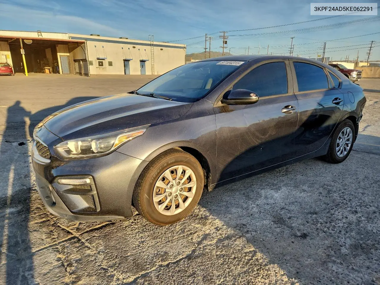 3KPF24AD5KE062291 2019 Kia Forte Fe
