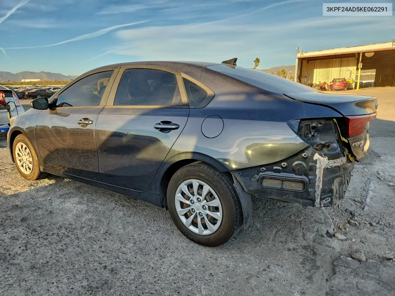 3KPF24AD5KE062291 2019 Kia Forte Fe