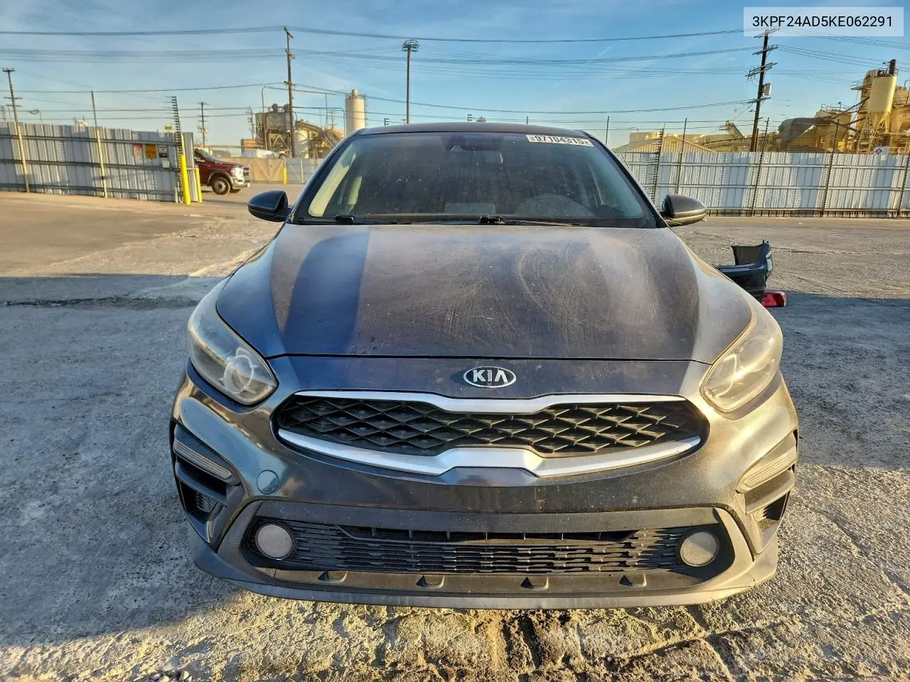 3KPF24AD5KE062291 2019 Kia Forte Fe