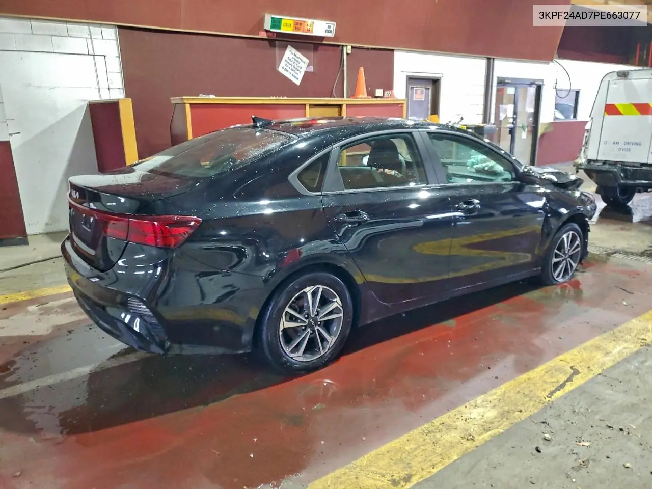 3KPF24AD7PE663077 2023 Kia Forte Lx