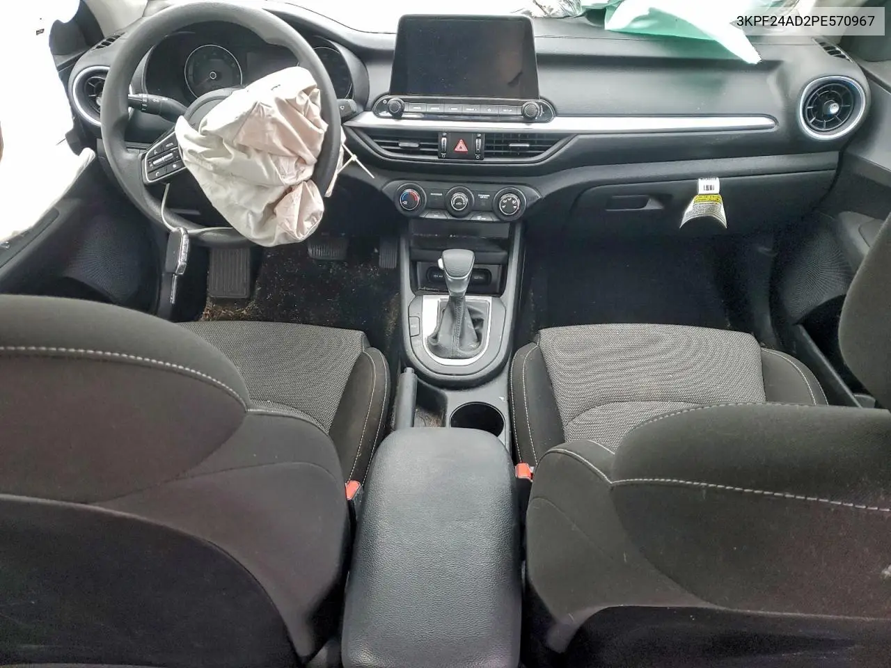 3KPF24AD2PE570967 2023 Kia Forte Lx