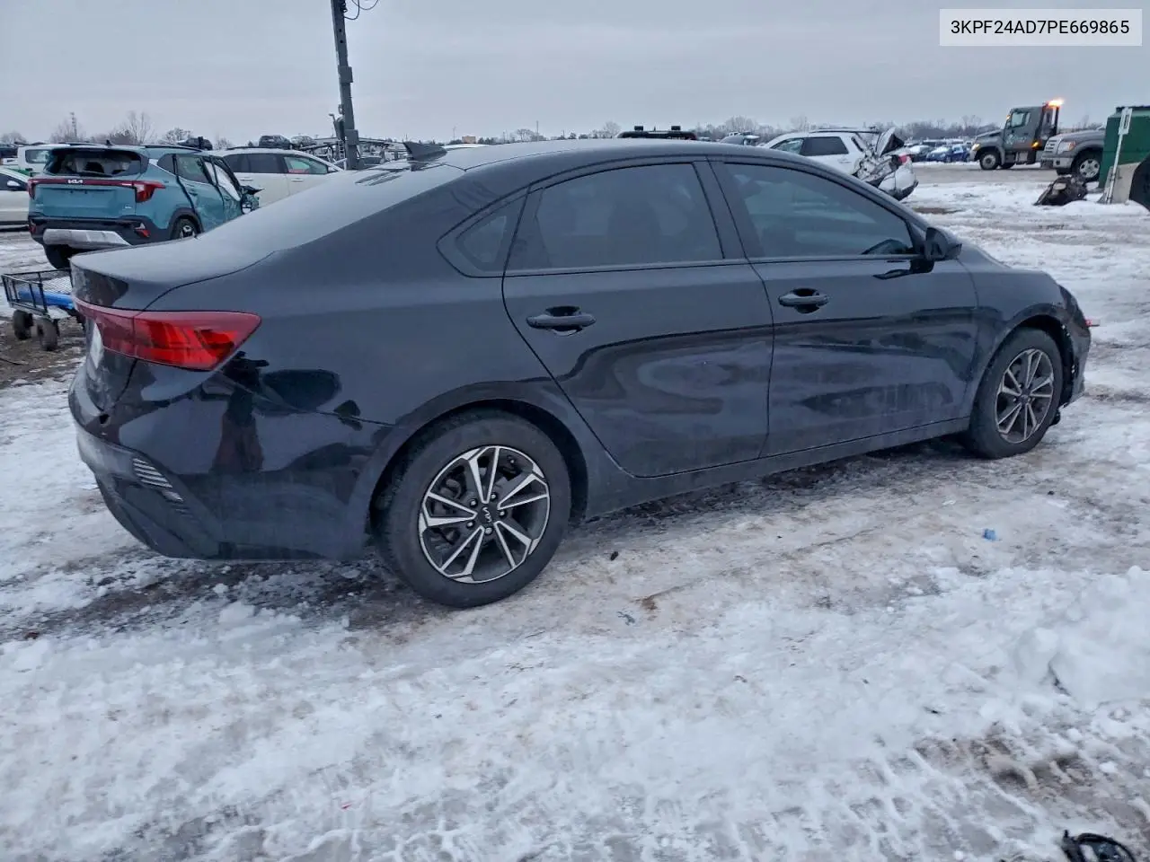 3KPF24AD7PE669865 2023 Kia Forte Lx