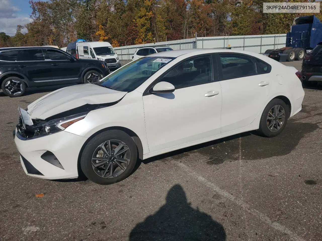 3KPF24AD4RE791165 2024 Kia Forte Lx