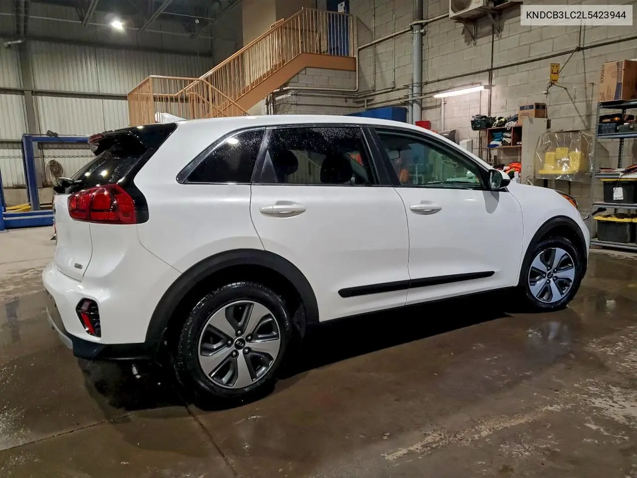 KNDCB3LC2L5423944 2020 Kia Niro Lx
