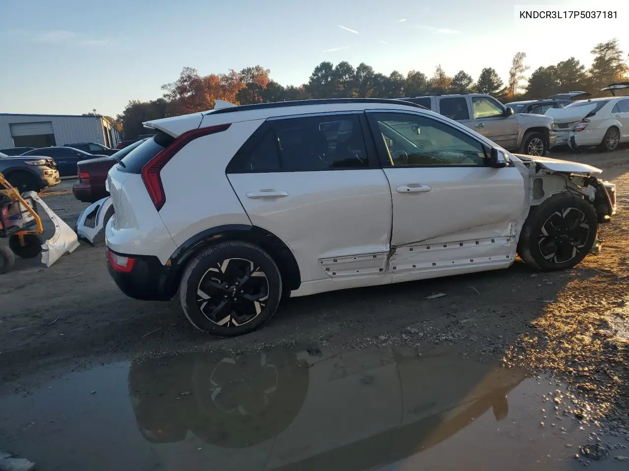 KNDCR3L17P5037181 2023 Kia Niro Wind